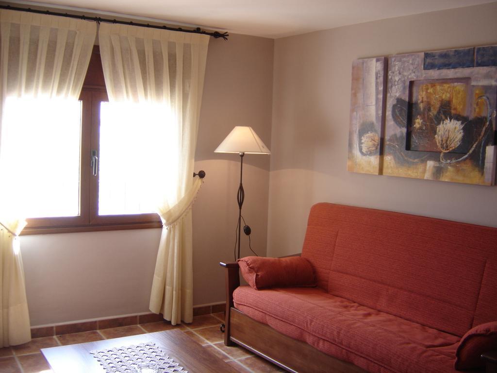 Hostal Casa Laure Y Mª Jose Arens de Lledo Ngoại thất bức ảnh