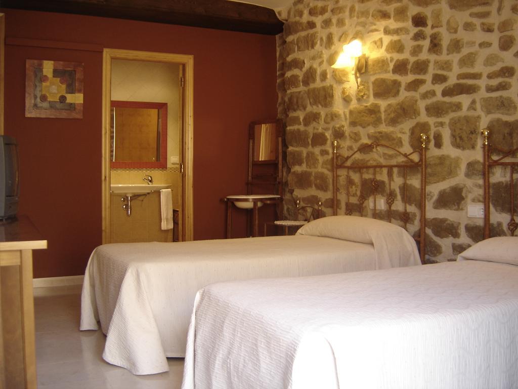 Hostal Casa Laure Y Mª Jose Arens de Lledo Ngoại thất bức ảnh