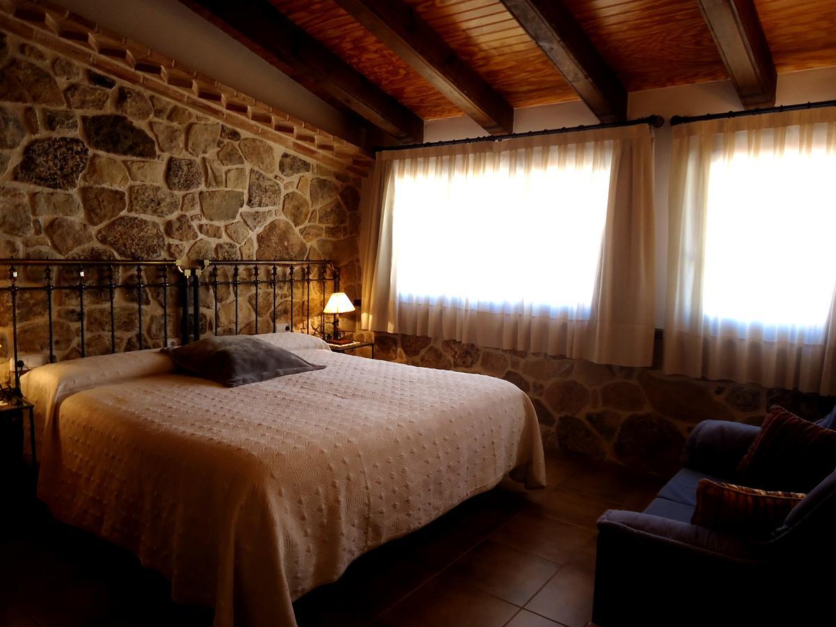 Hostal Casa Laure Y Mª Jose Arens de Lledo Ngoại thất bức ảnh