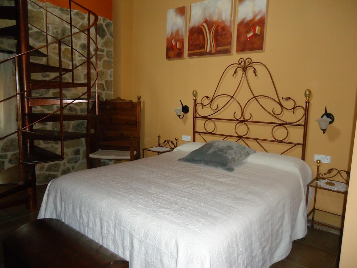 Hostal Casa Laure Y Mª Jose Arens de Lledo Ngoại thất bức ảnh